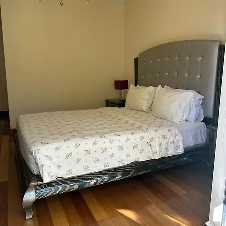 Luxury Sea View Apartment *